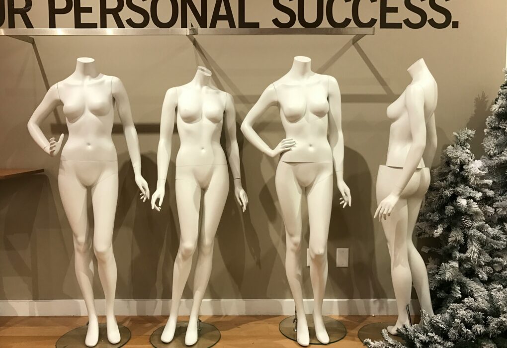 Kat Dennings Bra Size