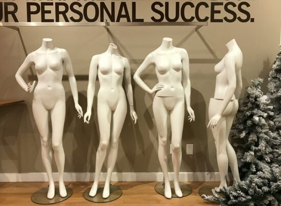 Kat Dennings Bra Size