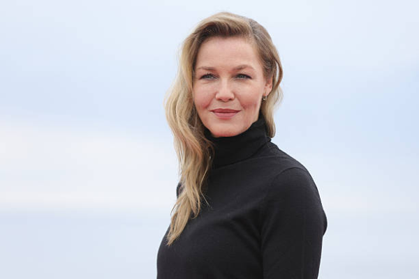 connie nielsen net worth