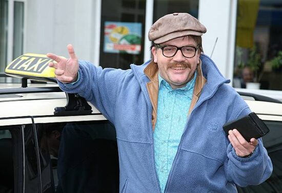 Celebs With Dentures